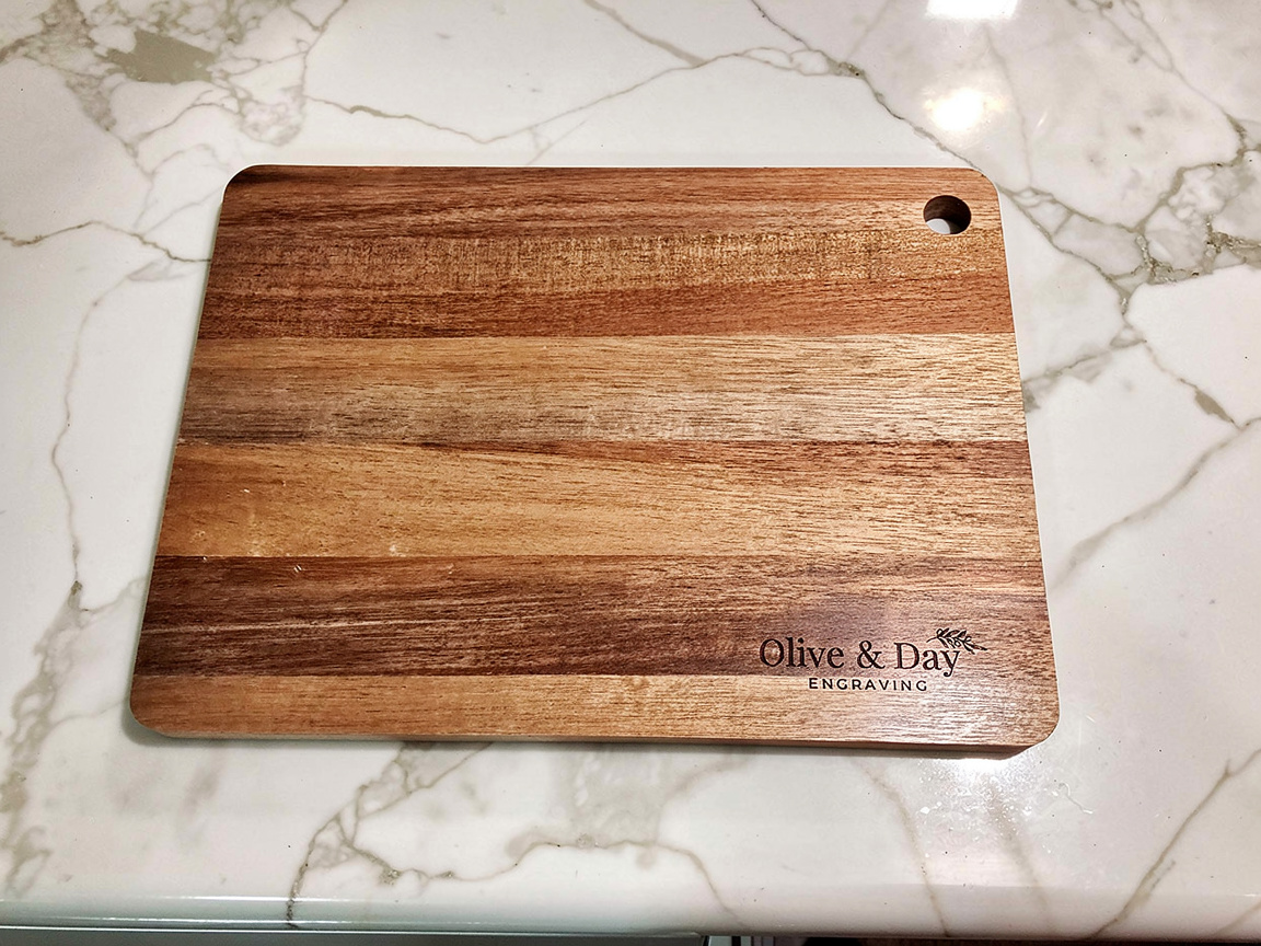 Grill Master Genesis 8:21 Serving Tray (Acacia)