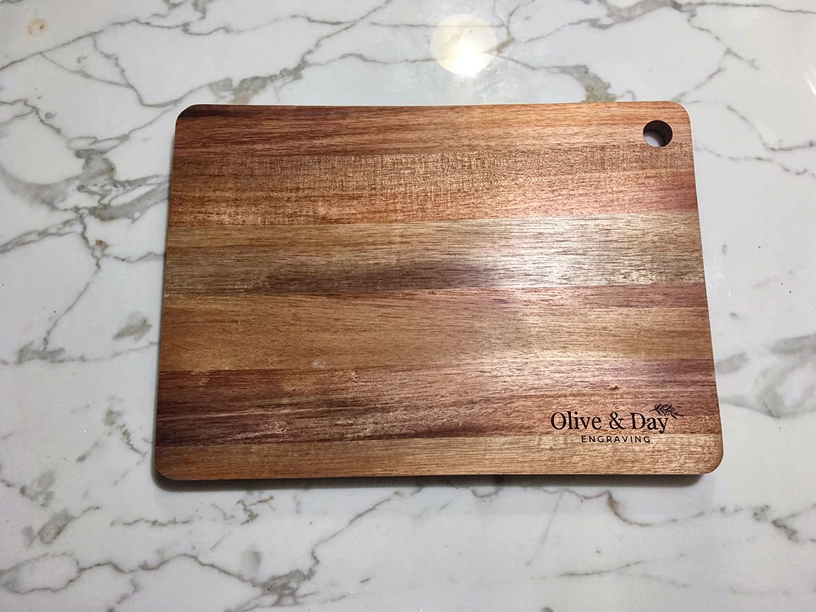 Grill Master Genesis 8:21 Serving Tray (Acacia)